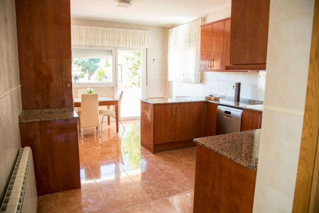 Casa Bella Con Piscina Villa Caldes De Montbui Ngoại thất bức ảnh